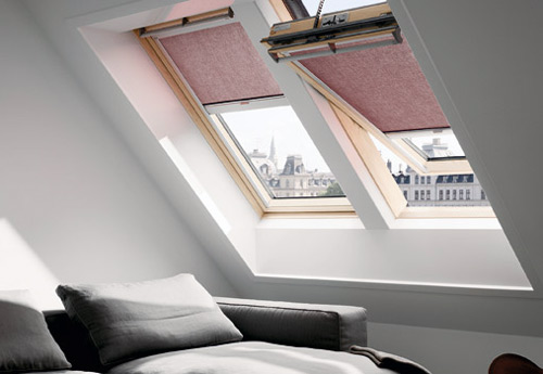 Dekofactory Düsseldorf: Wir bauen auch an schrägen Stellen, gerade Fenster.